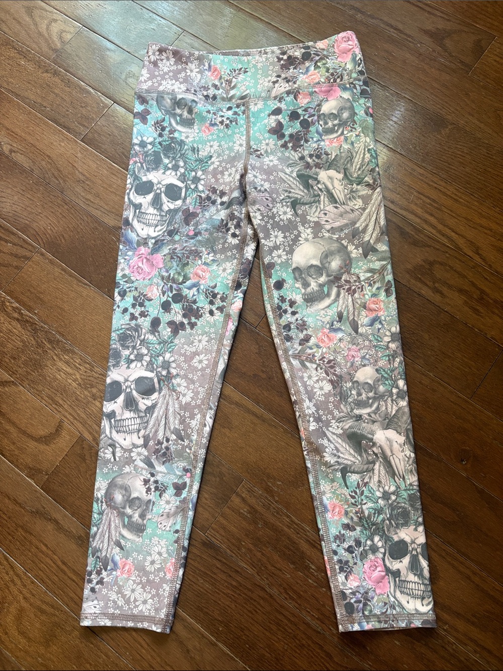 EUC Evolution & Creation skull print leggings